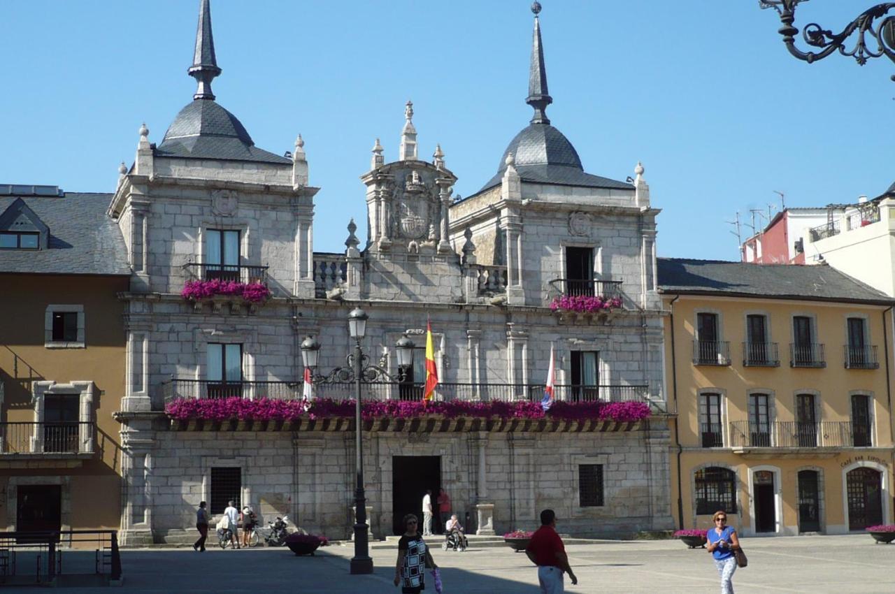 Casa De Abril 1 Casa de hóspedes San Cristobal de Valdueza Quarto foto